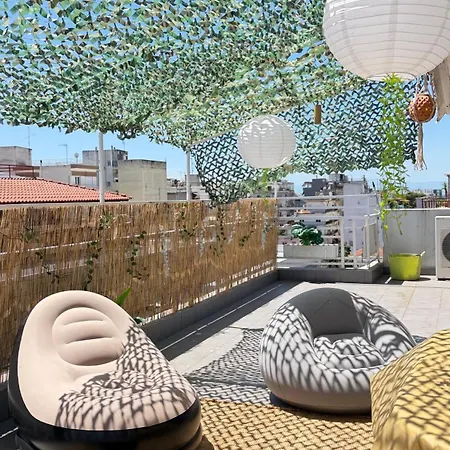 Bedroom In A Big With A Huge Terrace Male Only Thessaloníki