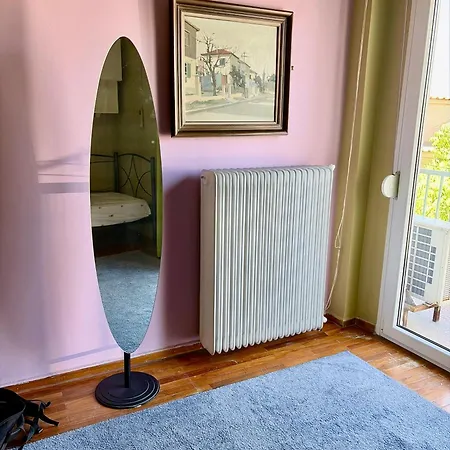 Bedroom In A Big With A Huge Terrace Male Only