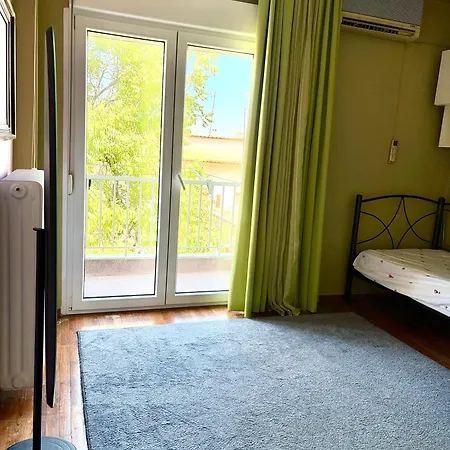 Bedroom In A Big With A Huge Terrace Male Only Bed and Breakfast Θεσσαλονίκη